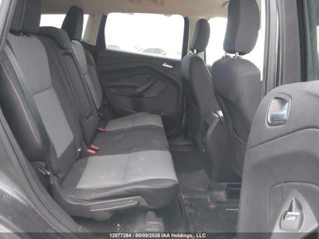 Продажа на аукционе авто 2019 Ford Escape Se, vin: 1FMCU9GD7KUB90174, номер лота: 12577284