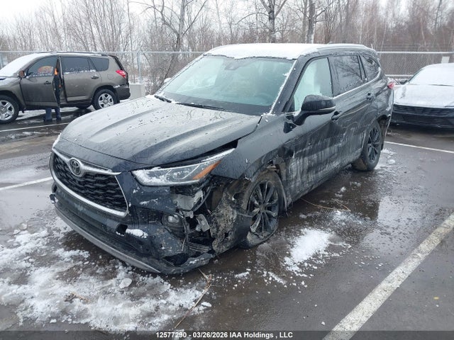 5TDFZRBH2NS187589 Toyota Highlander Platinum