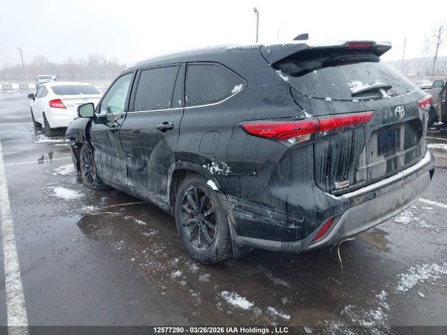 5TDFZRBH2NS187589 Toyota Highlander Platinum