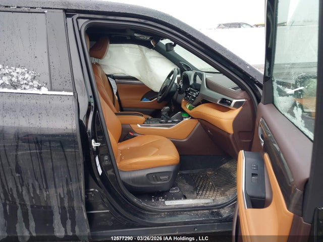 5TDFZRBH2NS187589 Toyota Highlander Platinum