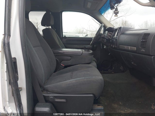 2008 Chevrolet Silverado K2500 Heavy Duty მანქანა იყიდება აუქციონზე, vin: 1GCHK29628E159312, აუქციონის ნომერი: 12577293