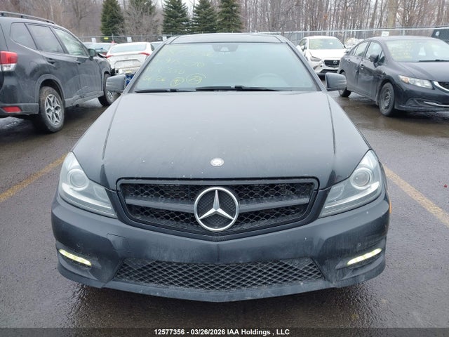 12577356 :رقم المزاد ، WDDGJ8JB9FG415270 vin ، 2015 Mercedes-benz C 350 4matic مزاد بيع