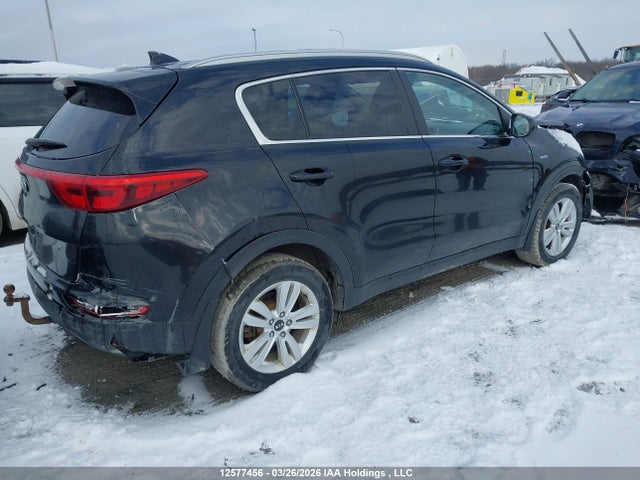 KNDPMCAC2H7135920 KIA Sportage Lx