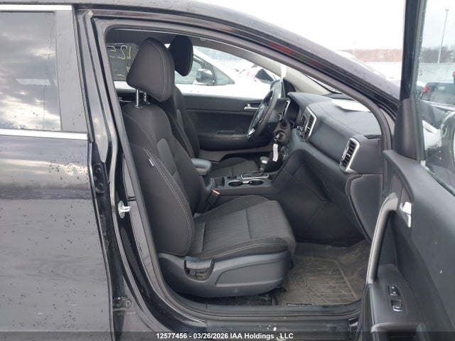 KNDPMCAC2H7135920 KIA Sportage Lx