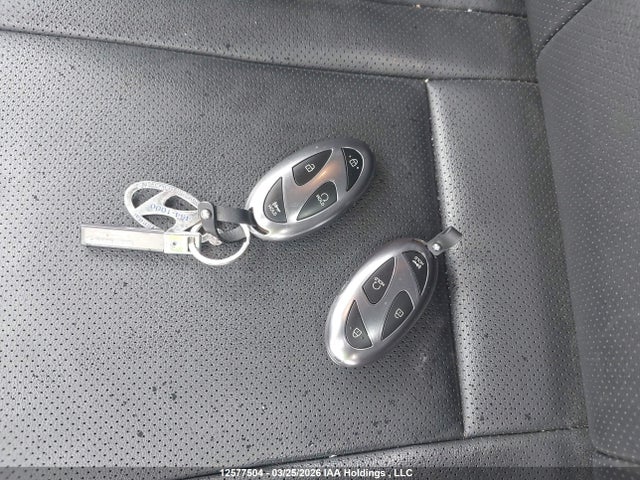 2025 Hyundai Elantra Luxury მანქანა იყიდება აუქციონზე, vin: KMHLN4DG2SU868229, აუქციონის ნომერი: 12577504