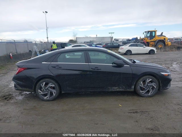 KMHLN4DG2SU868229 Hyundai Elantra Luxury
