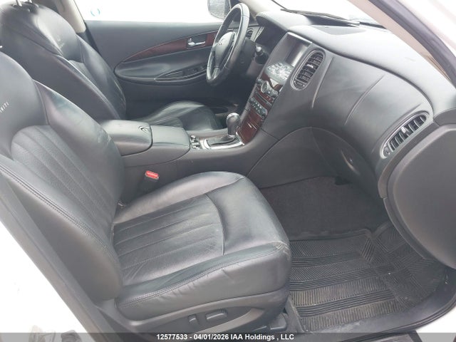 12577533 :رقم المزاد ، JN1AJ0HR0BM850360 vin ، 2011 Infiniti Ex35 Journey مزاد بيع