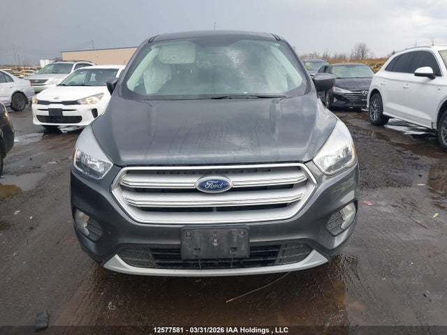 2019 Ford Escape Se მანქანა იყიდება აუქციონზე, vin: 1FMCU9GD8KUB67700, აუქციონის ნომერი: 12577581