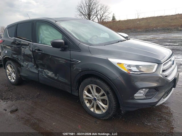 2019 Ford Escape Se მანქანა იყიდება აუქციონზე, vin: 1FMCU9GD8KUB67700, აუქციონის ნომერი: 12577581