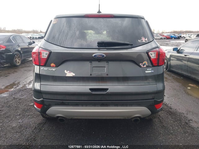 2019 Ford Escape Se მანქანა იყიდება აუქციონზე, vin: 1FMCU9GD8KUB67700, აუქციონის ნომერი: 12577581