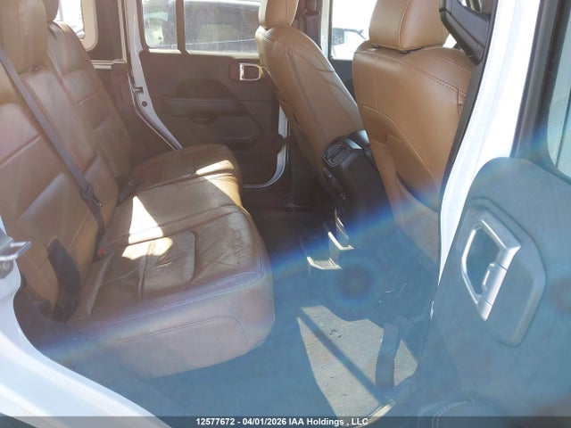1C4HJXEN3MW863374 Jeep Wrangler Unlimited Sahara