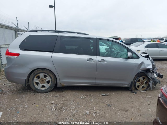 Продаж на аукціоні авто 2012 Toyota Sienna Le V6, vin: 5TDKK3DCXCS238254, номер лоту: 12577683