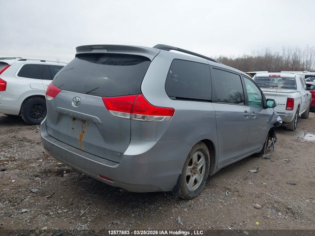 Продаж на аукціоні авто 2012 Toyota Sienna Le V6, vin: 5TDKK3DCXCS238254, номер лоту: 12577683