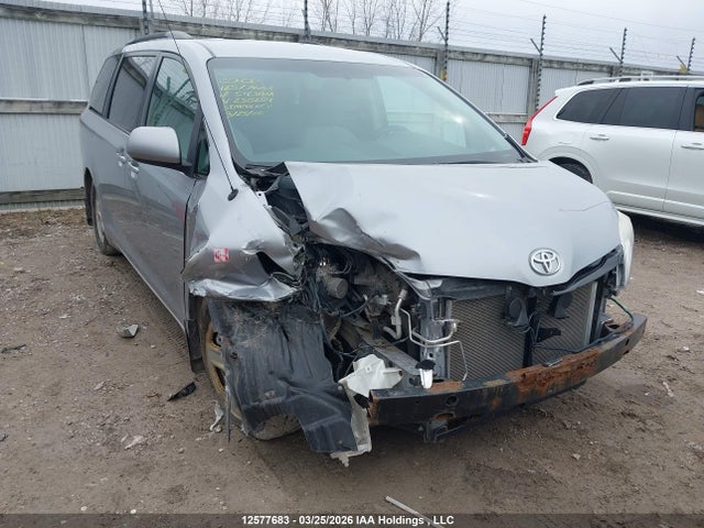 Продаж на аукціоні авто 2012 Toyota Sienna Le V6, vin: 5TDKK3DCXCS238254, номер лоту: 12577683
