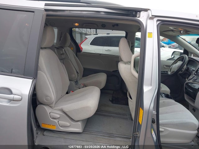 Продаж на аукціоні авто 2012 Toyota Sienna Le V6, vin: 5TDKK3DCXCS238254, номер лоту: 12577683