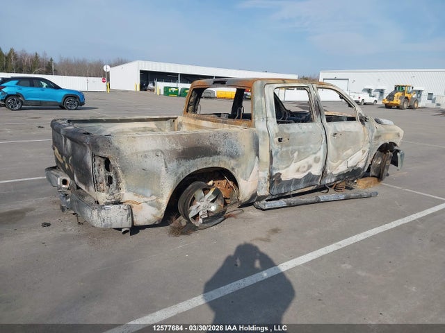 1C6RR7LT4KS532443 RAM 1500 Classic Slt