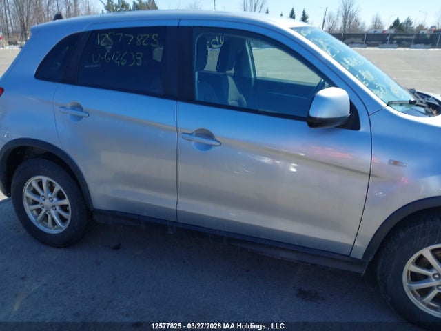 JA4AH3AU7GZ612633 Mitsubishi Rvr Se/es