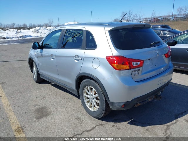 JA4AH3AU7GZ612633 Mitsubishi Rvr Se/es