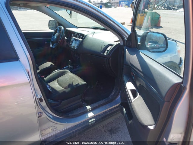 JA4AH3AU7GZ612633 Mitsubishi Rvr Se/es