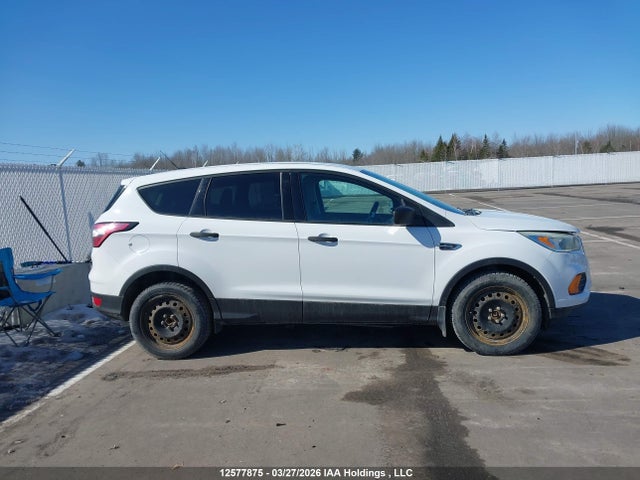 1FMCU0F7XHUC56863 Ford ESCAPE S