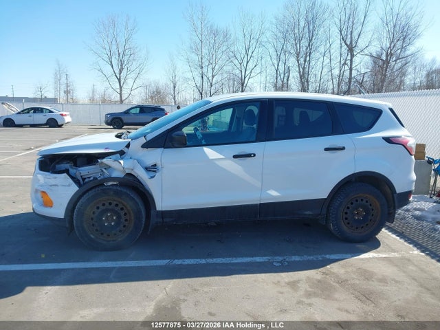 1FMCU0F7XHUC56863 Ford ESCAPE S