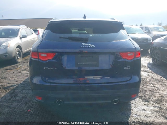 Jaguar F-pace 35t Premium 2017 SADCJ2BV8HA055059 Image 16