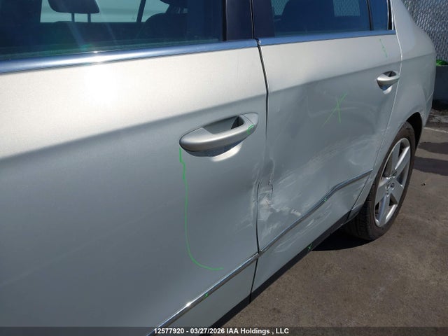 Продажа на аукционе авто 2010 Volkswagen Passat 2.0t, vin: WVWAK9AN6AE085363, номер лота: 12577920