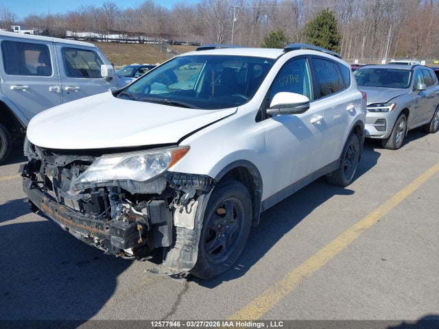 2T3ZFREV3FW229274 Toyota RAV4 LE