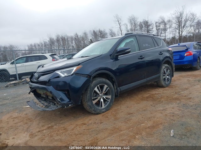 2018 Toyota Rav4 Xle მანქანა იყიდება აუქციონზე, vin: 2T3RFREV4JW821548, აუქციონის ნომერი: 12578047