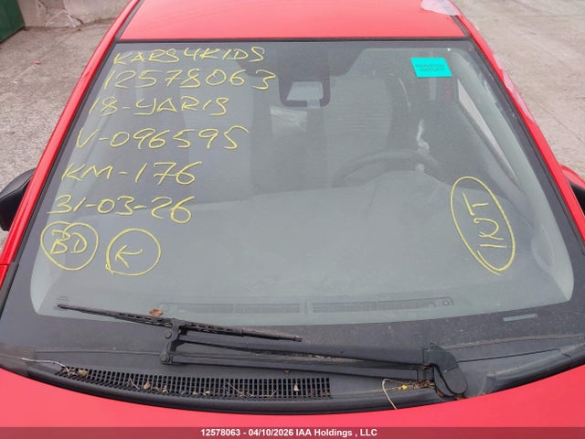12578063 :رقم المزاد ، VNKKTUD39JA096595 vin ، 2018 Toyota Yaris L/le/se مزاد بيع