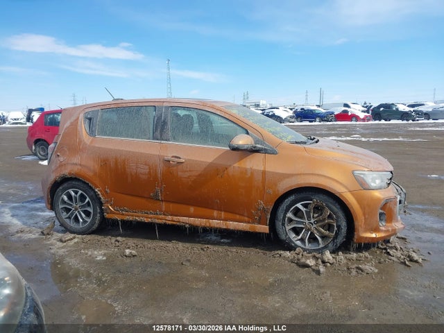 1G1JD6SB2J4103899 Chevrolet Sonic Lt Auto