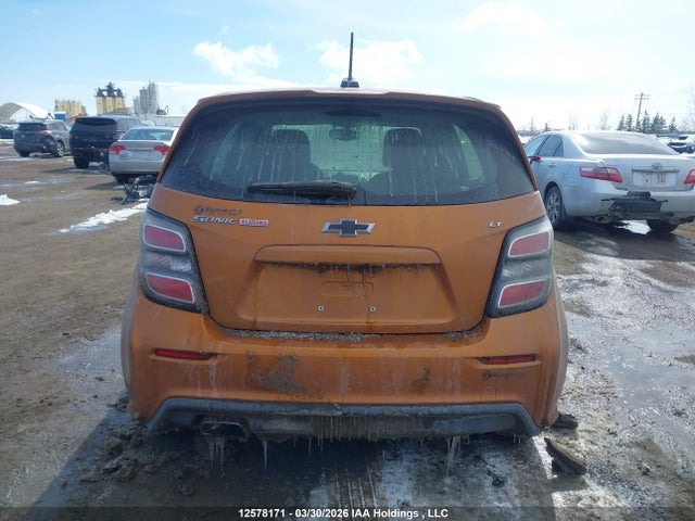 1G1JD6SB2J4103899 Chevrolet Sonic Lt Auto