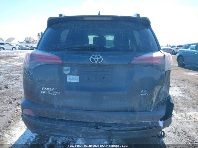 2018 Toyota Rav4 Le მანქანა იყიდება აუქციონზე, vin: 2T3BFREV2JW845106, აუქციონის ნომერი: 12578180