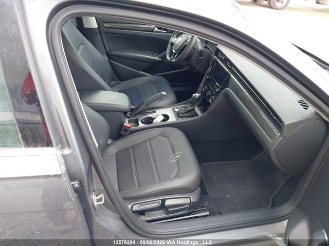 Aukcja sprzedaży 2021 Volkswagen Passat Highline, vin: 1VWBA7A39MC014097, numer aukcji: 12578204