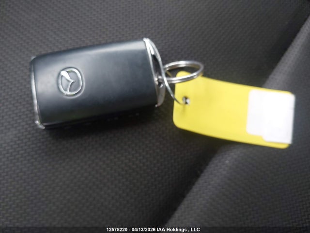 JM1BPACM4R1709966 Mazda MAZDA3