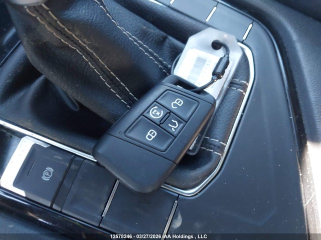 3VVEX7B21RM041385 Volkswagen TAOS SE