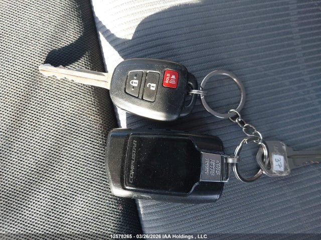 JTDKDTB35K1631863 Toyota PRIUS C