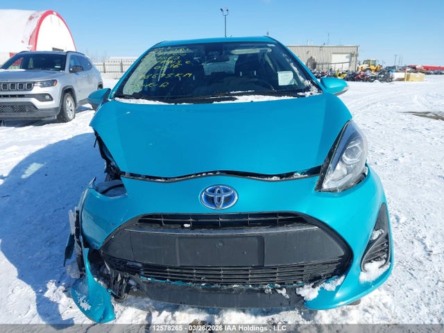 JTDKDTB35K1631863 Toyota PRIUS C