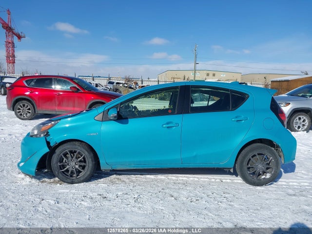 JTDKDTB35K1631863 Toyota PRIUS C