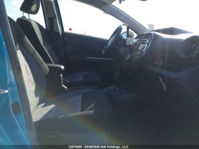 JTDKDTB35K1631863 Toyota PRIUS C