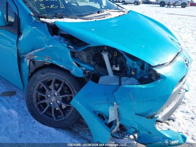 JTDKDTB35K1631863 Toyota PRIUS C