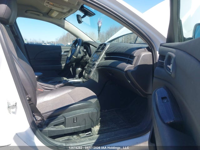 1G11C5SL6FU120878 Chevrolet MALIBU 1LT
