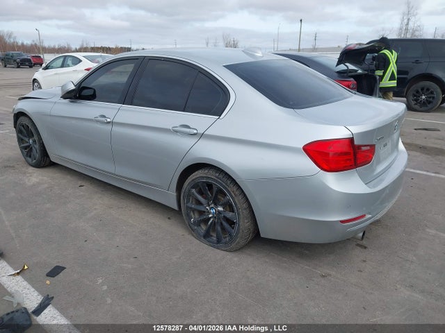 WBA3C3C55EP662651 BMW 320i Xdrive