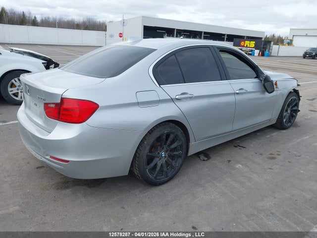WBA3C3C55EP662651 BMW 320i Xdrive