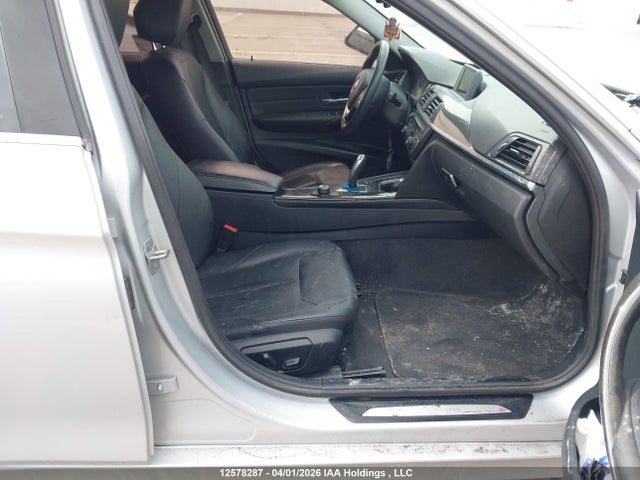 WBA3C3C55EP662651 BMW 320i Xdrive