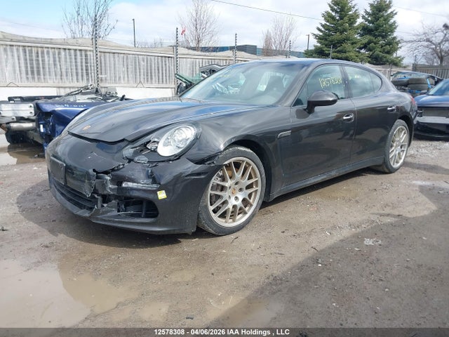 Porsche Panamera 2/4 2014 WP0AA2A77EL014461 Image 2