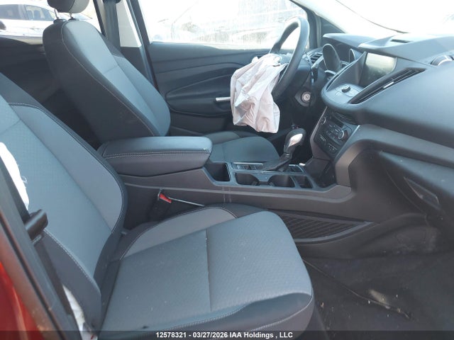 1FMCU0GD9JUD45723 Ford ESCAPE SE