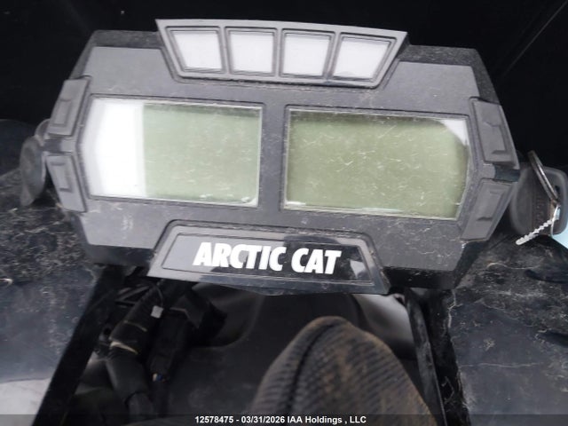 4UF17SNW7HT114511 Arctic Cat Snowmobile