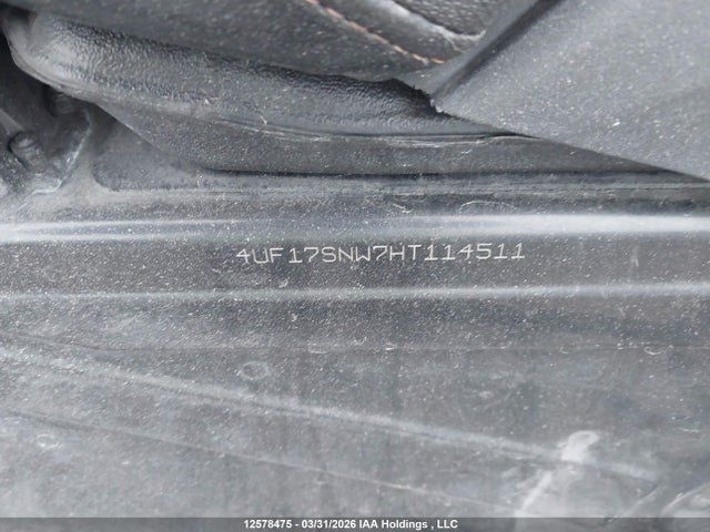 4UF17SNW7HT114511 Arctic Cat Snowmobile