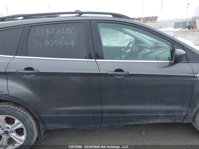 1FMCU9GX8FUA20647 Ford ESCAPE SE